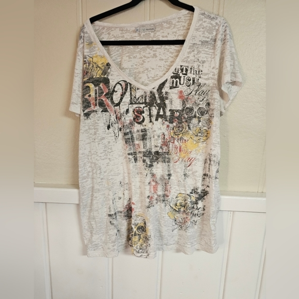 Maurices Rock Star‎ Tee